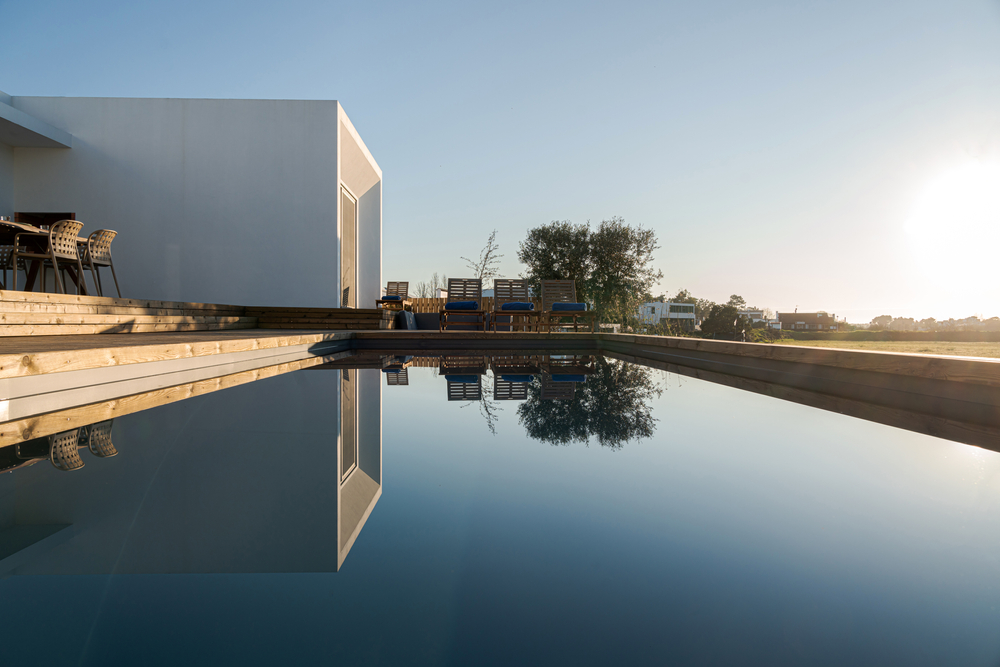 Luxury new home in Portugal with swimming pool