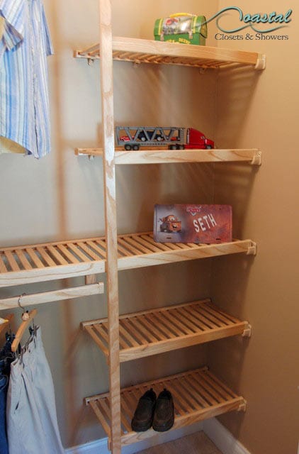 small walk-in closest in wood - Designing a closest