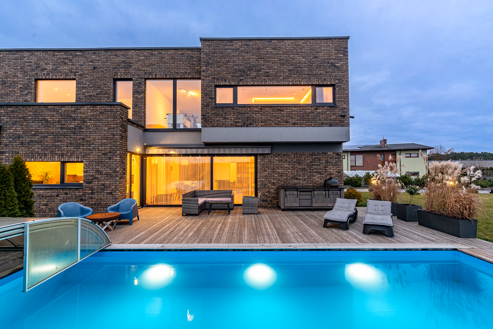 image of a tranquil massage room