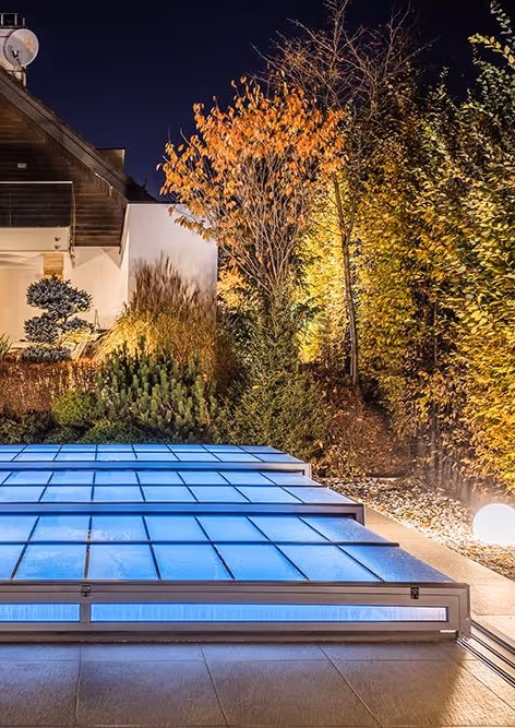 [background image] image of temple gardens (for a hindu temple)