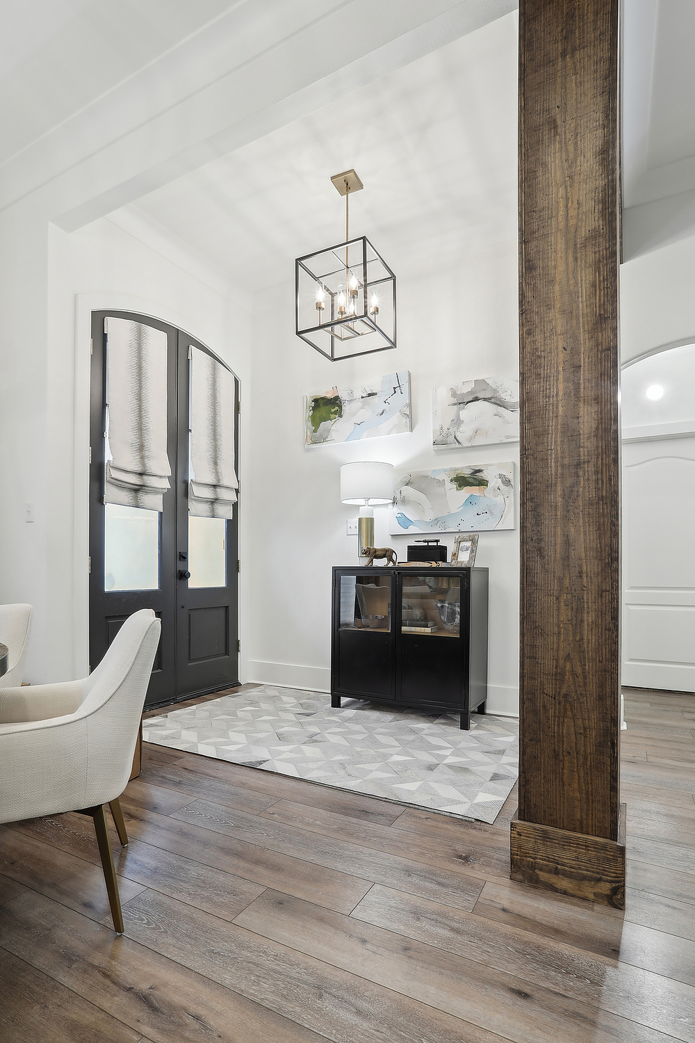 entryway with beam |  Britt Hill Interiors | Baton Rouge, LA