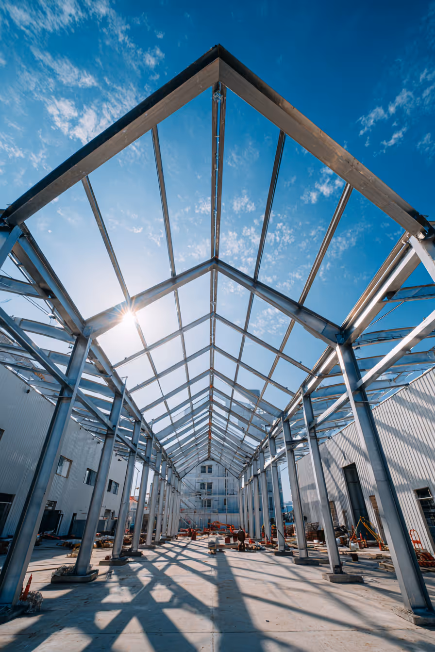 estructuras de acero Monterrey, fabricación acero industrial, soldadura y montaje acero, construcción industrial Monterrey