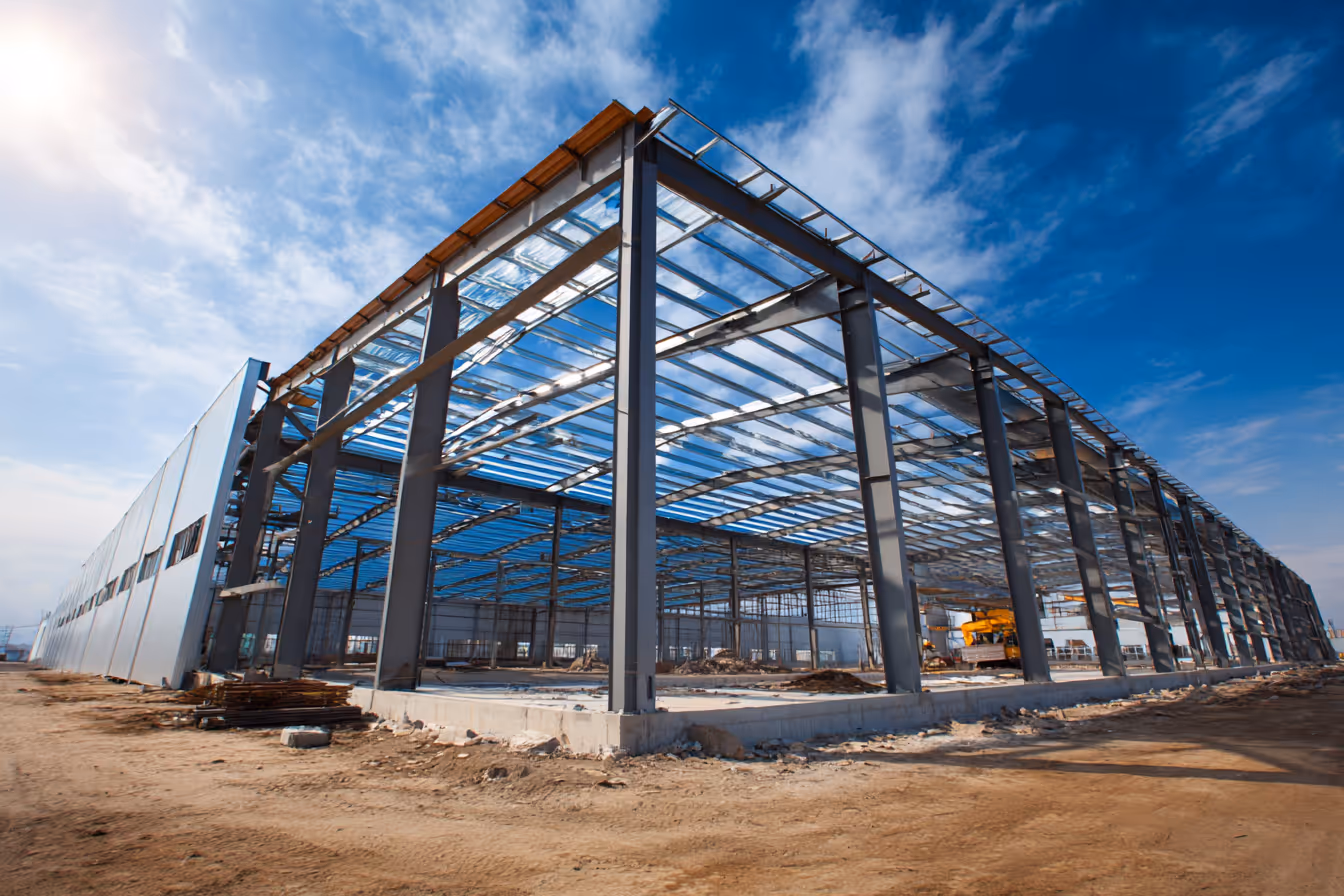 estructuras de acero Monterrey, fabricación acero industrial, soldadura y montaje acero, construcción industrial Monterrey