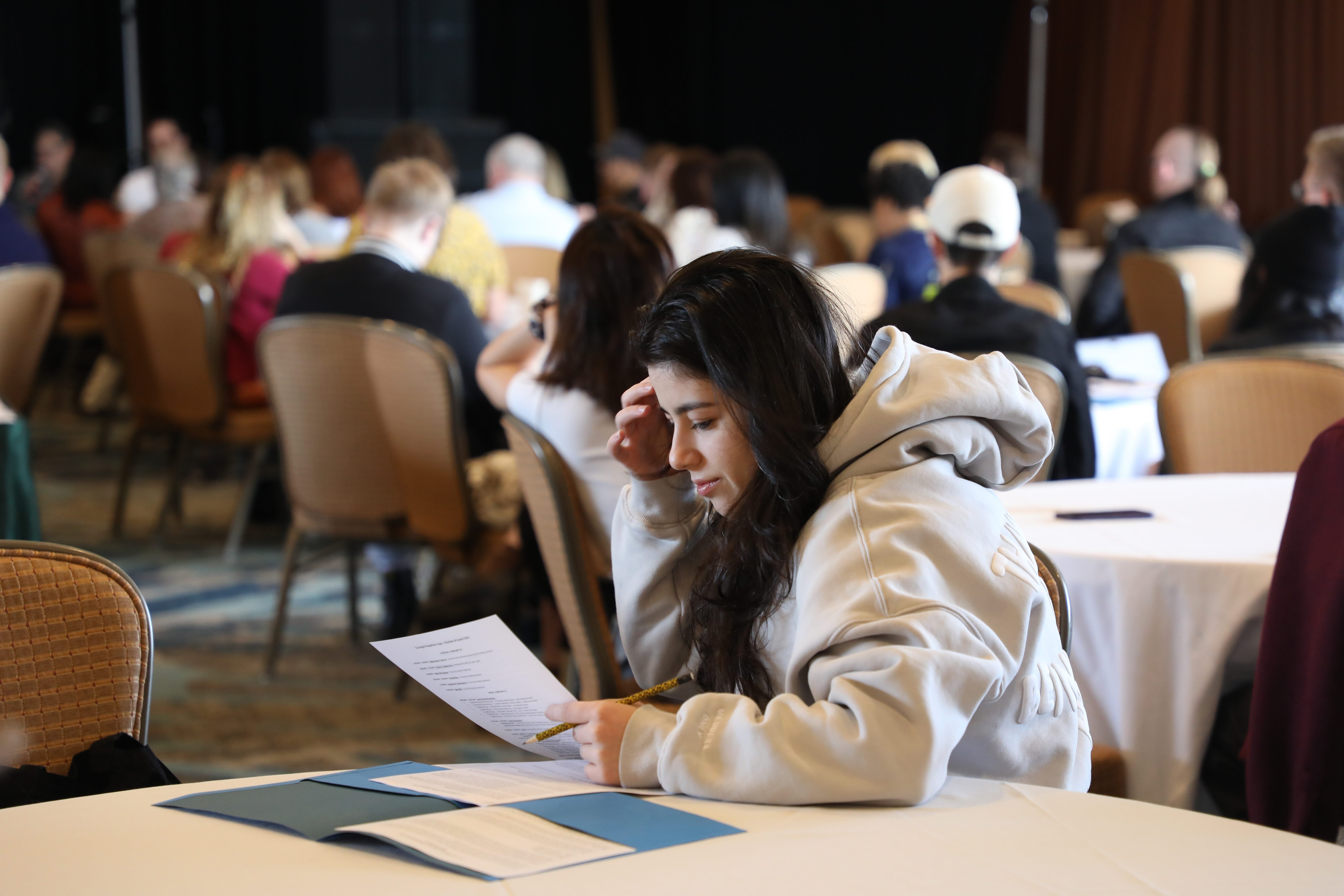 image of a phone and email symbol (for a b2b saas)