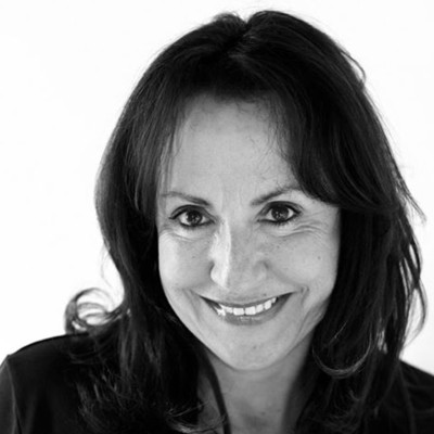 <subject>[headshot] image of customer (for a productivity tools business)</subject>