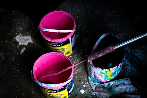 Colorful pictures are a symbol of happiness. Colorful pictures make the mind feel good