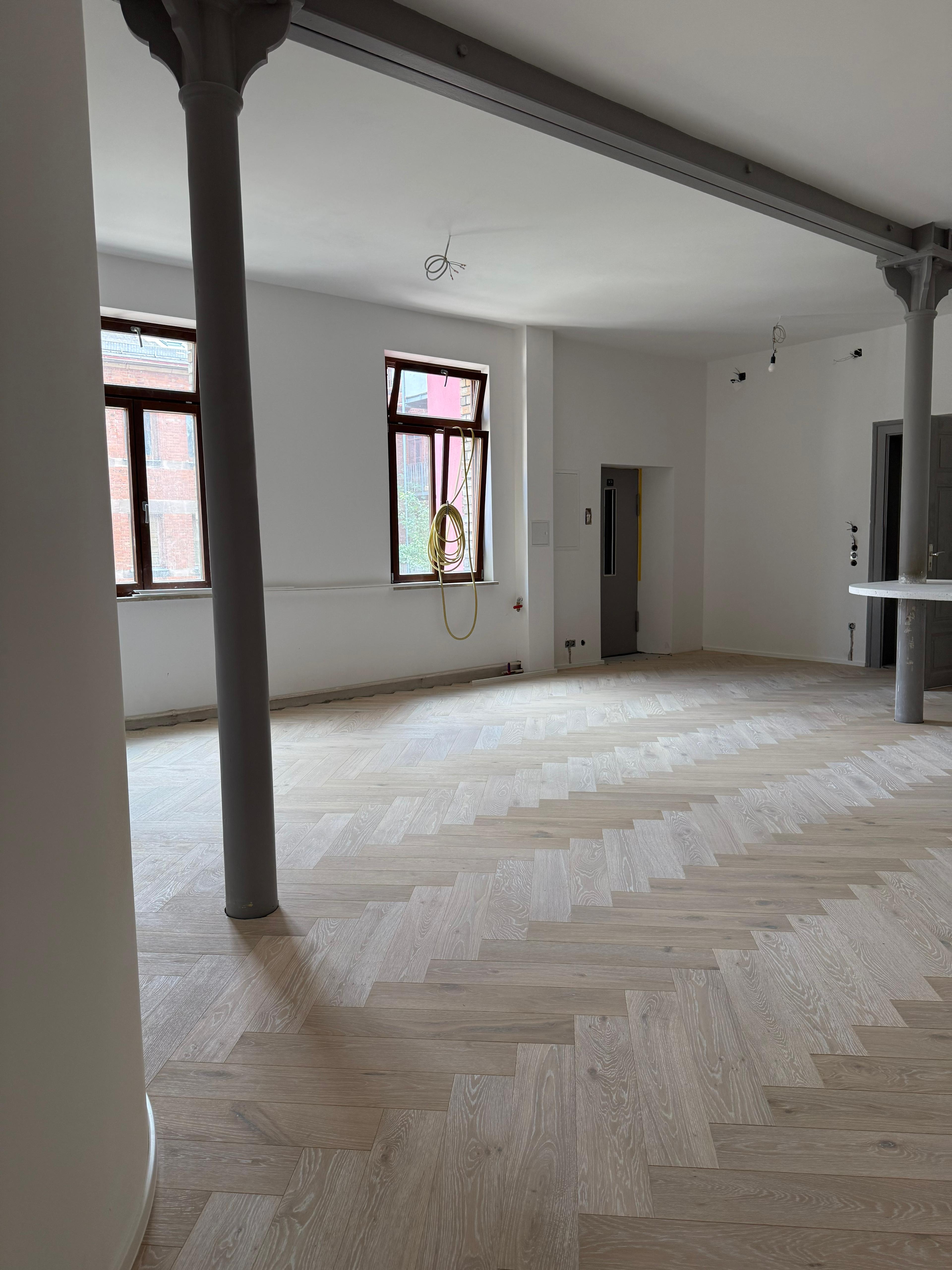 Neu verlegter Parkettboden Bodenleger Parkettleger Hamburg