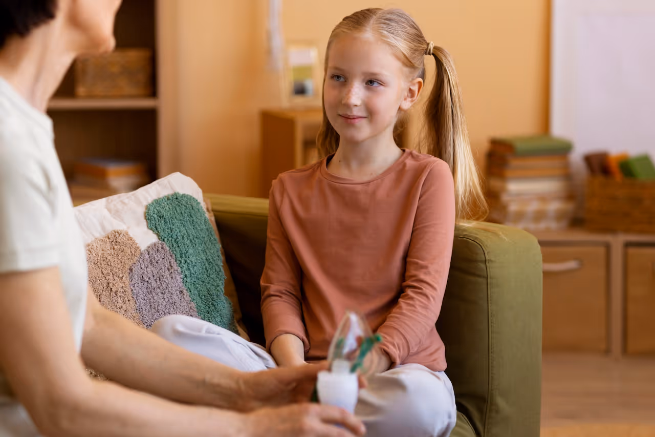 L'hypnose est adaptée aux plus jeunes. Les enfants et adolescents sont naturellement doués pour l'hypnose ! Mon approche ludique et respectueuse leur permet de devenir acteurs de leur mieux-être.
