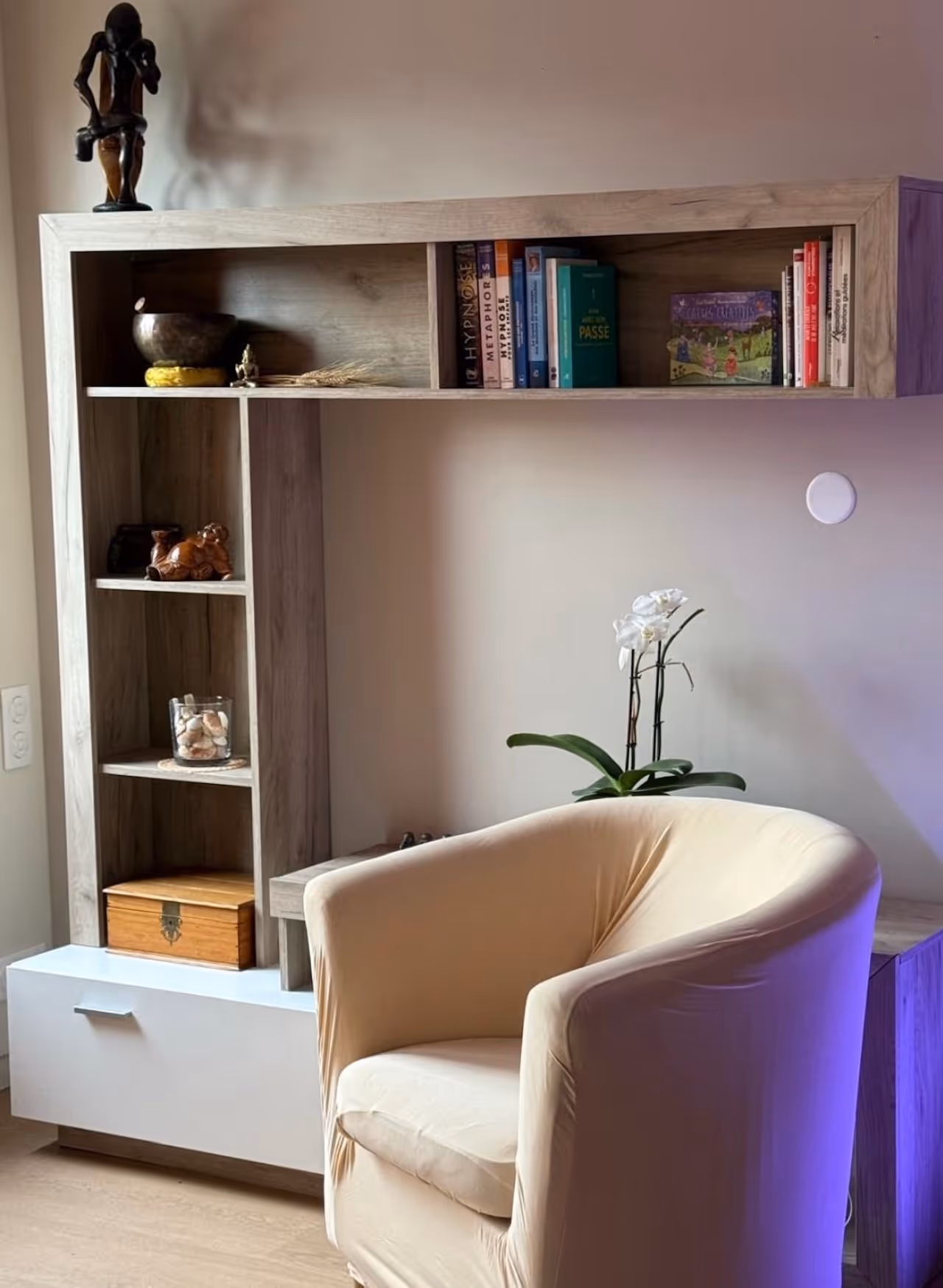 Dans mon cabinet à Fresnes vous serez accueilli dans un environnement relaxant et adapté à ma pratique de l'hypnose