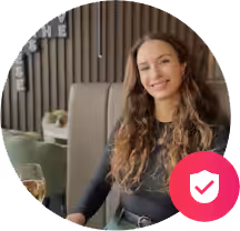 Image of cottage visitors