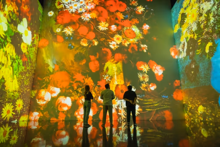 art exhibit onlookers