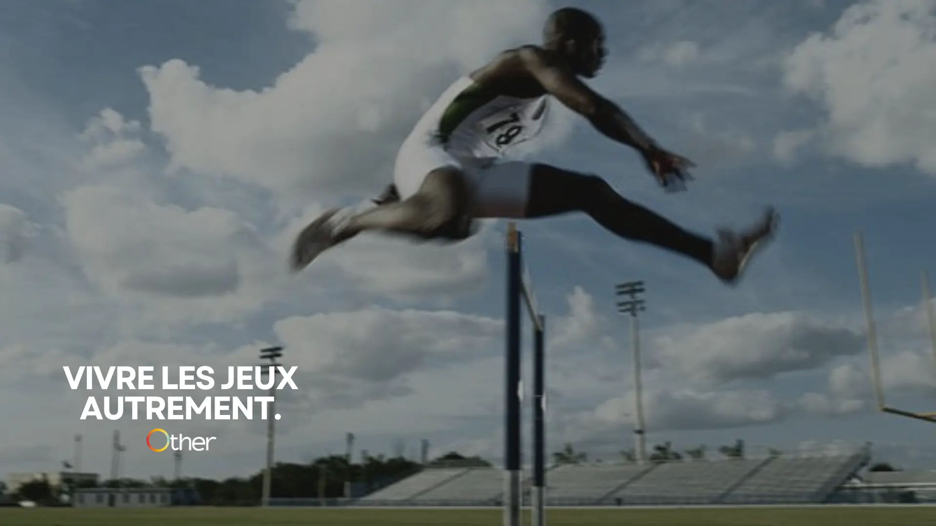 affiche Other avec slogan "Vivre les jeux autrement"