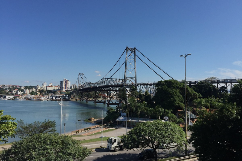 Conheça 4 bares incríveis próximo ao Parque da Luz em Florianópolis