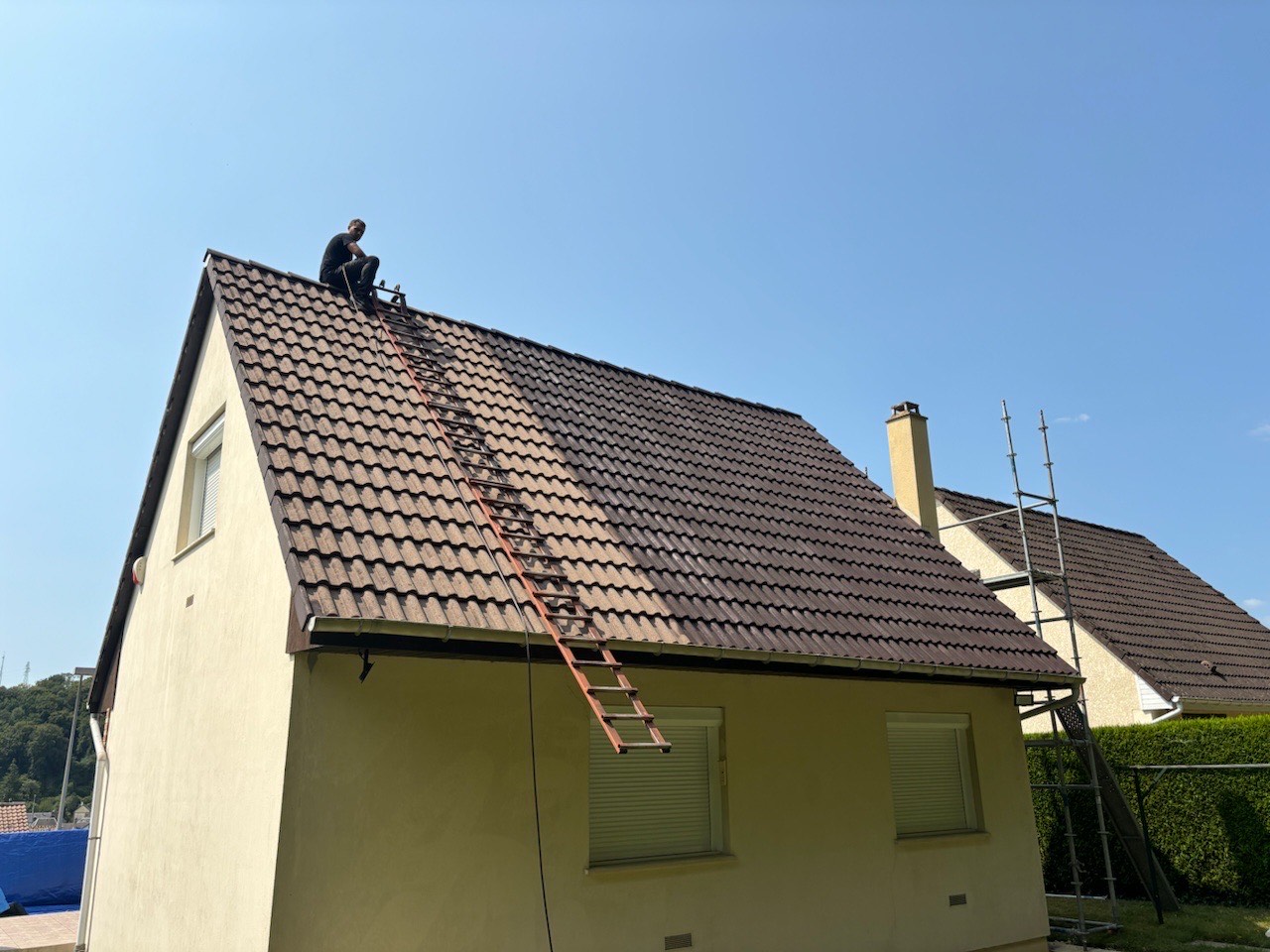 image of housing project roofs (for a roofing contractor)