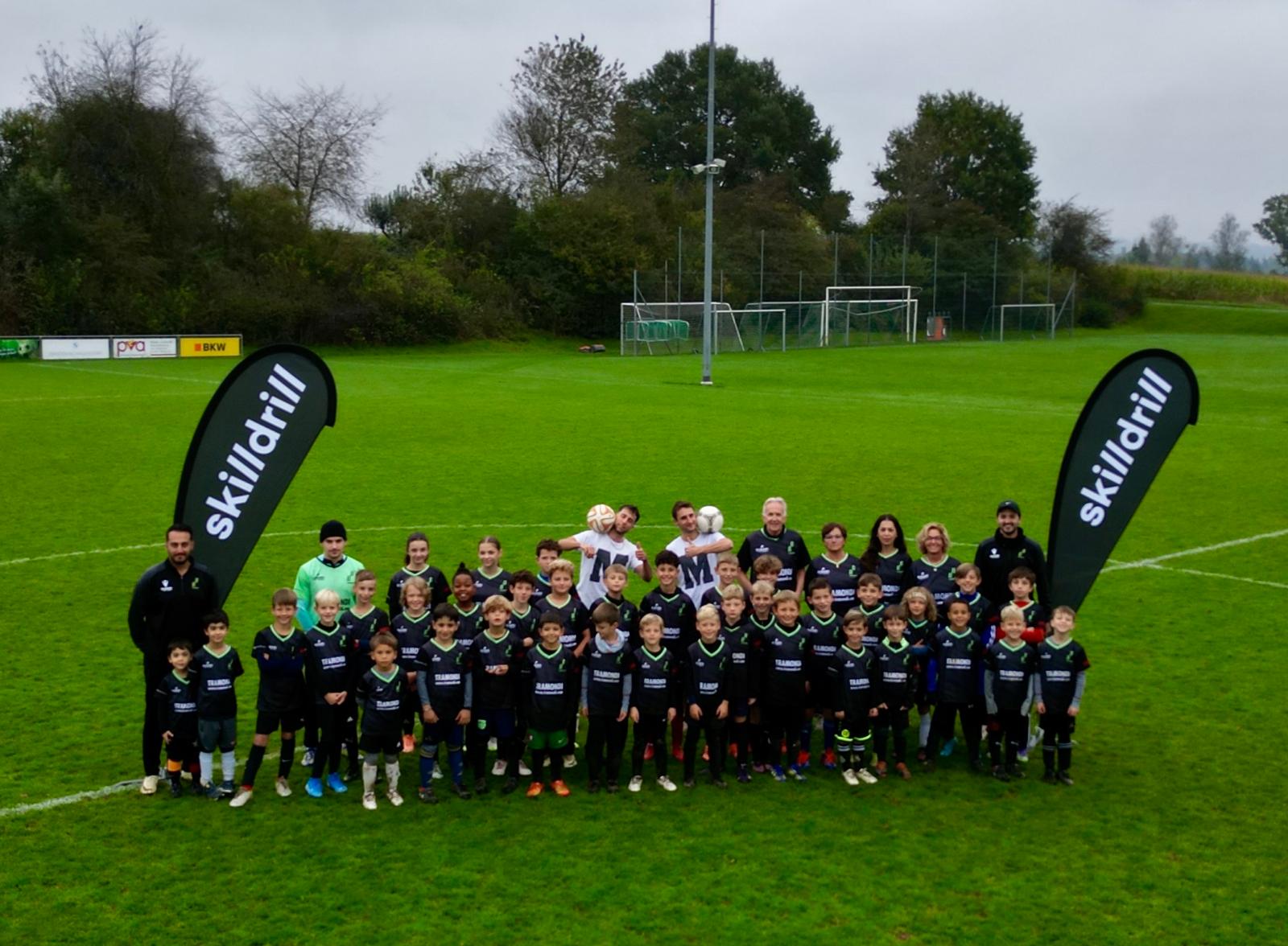 image of colleagues in a meeting room setting for a b2b saas