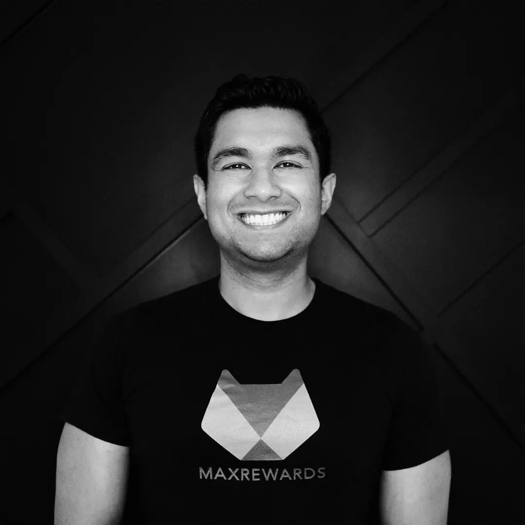 head shot picture of Anik