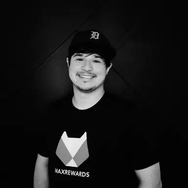 head shot picture of Nolan