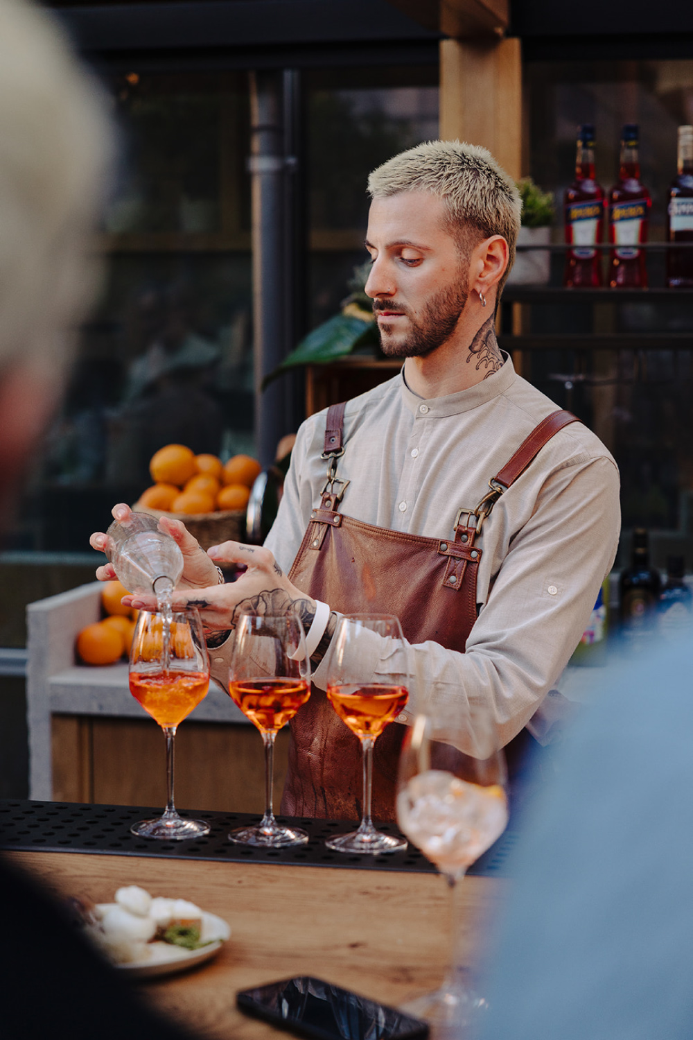 bartender making drinks