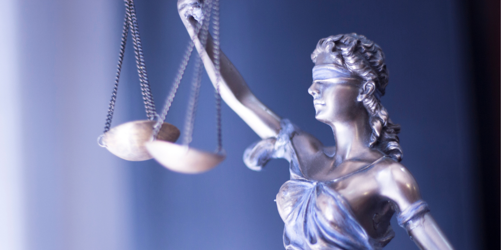 The Risky Business of Getting Legal Advice from the Internet (and the Smarter Way Forward)