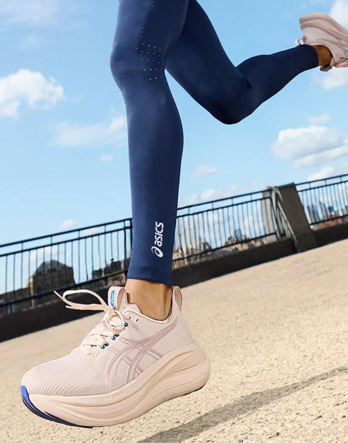 Runner in ASICS leggings and shoes