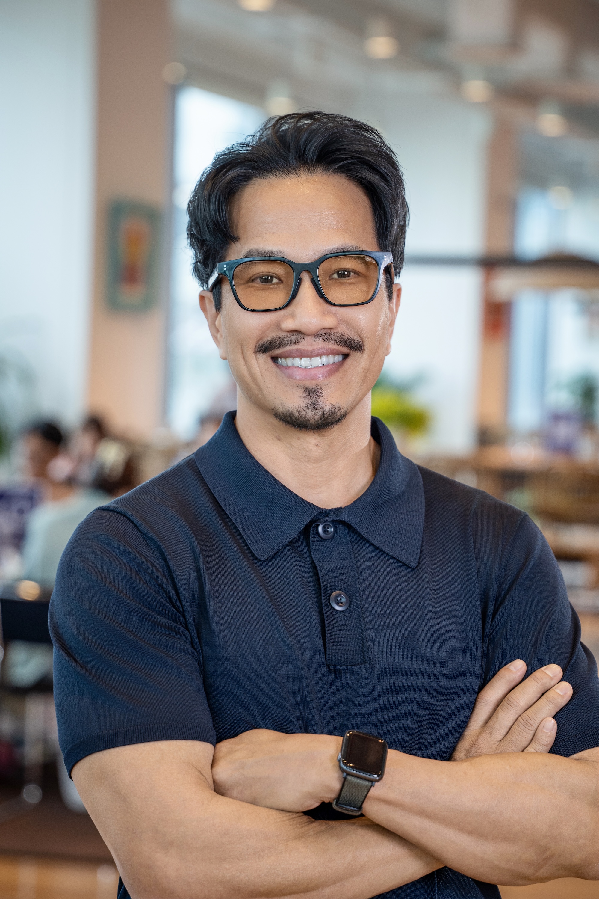 A portrait of AVV GP Binh Tran.
