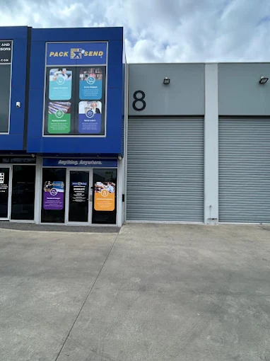 image of courier answering questions