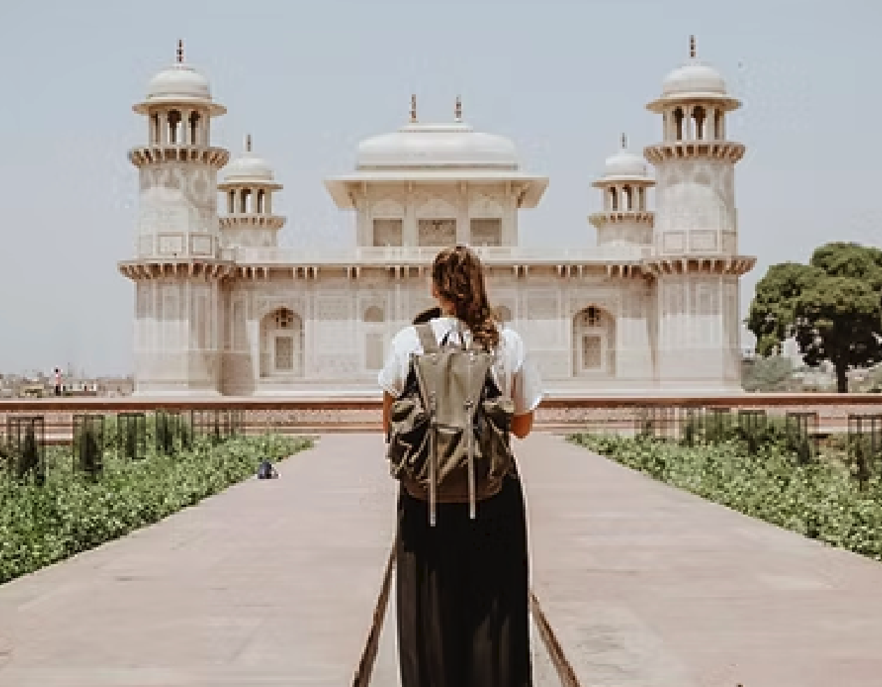 Girl standing infront of a heritage building
