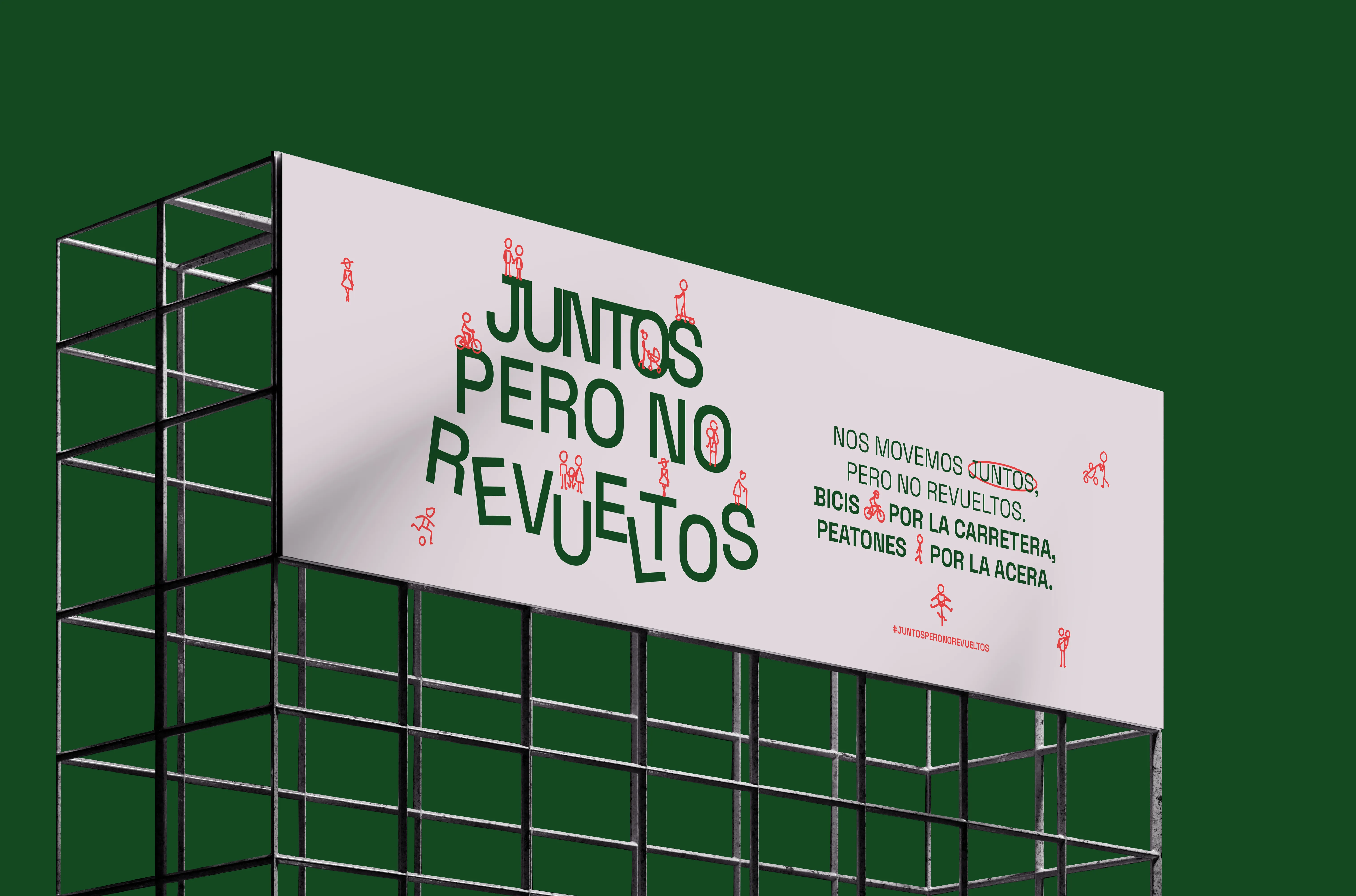 Cartel con mensaje en verde y rojo que dice 'Juntos pero no revueltos' y explica que bicicletas van por la carretera y peatones por la acera, con dibujos de personas y bicicletas.
