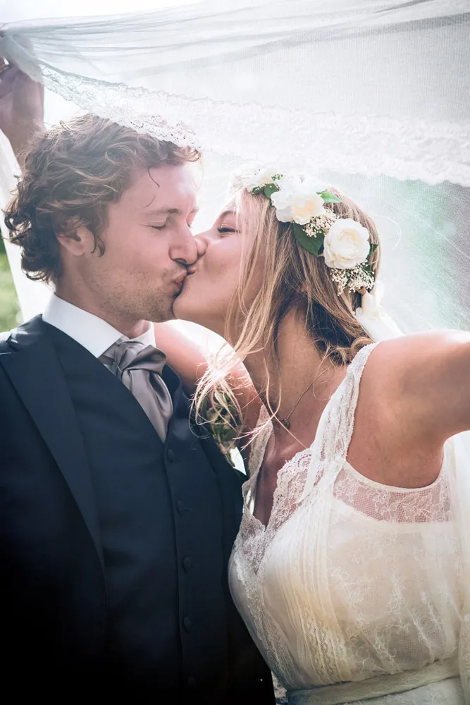 Reportage photo de mariage en Corse — émotions naturelles et ambiance méditerranéenne