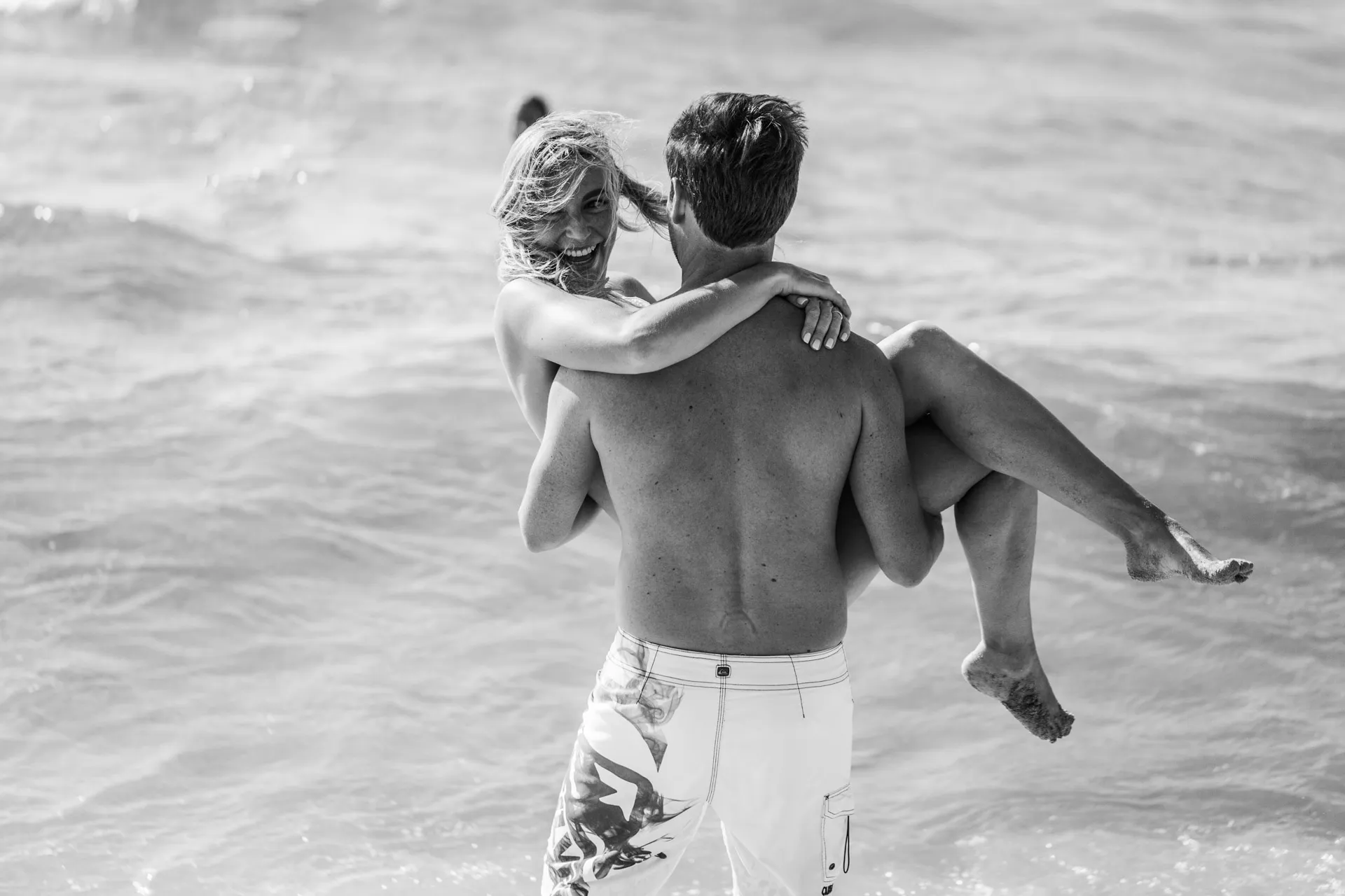 Photographe mariage haut de gamme en Corse — reportage artistique