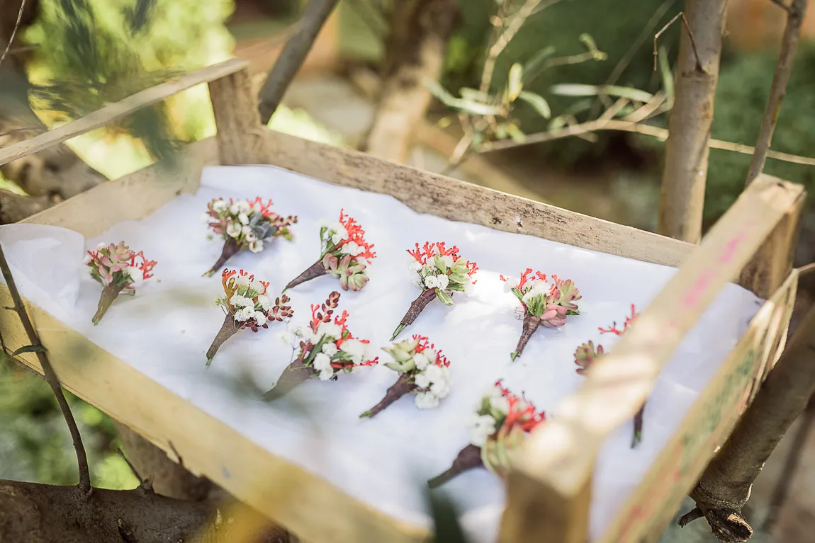 Détails de mariage chic en Provence — décoration et fleur