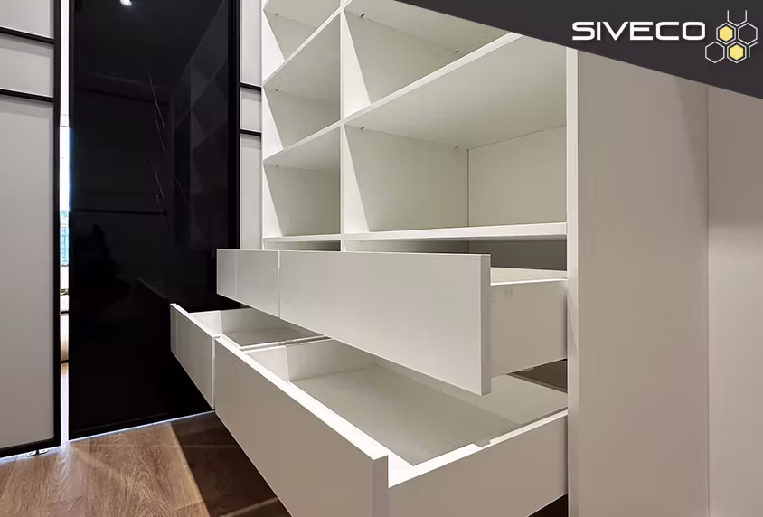 Гардеробна кімната для спальні