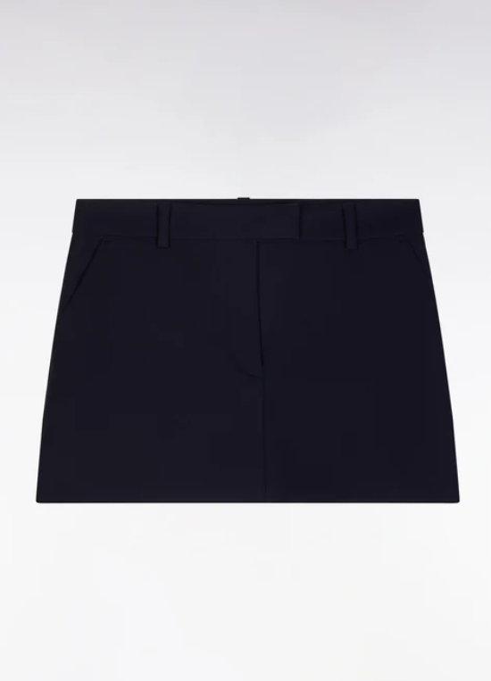 Minijupe noire tendance rentrée 2025