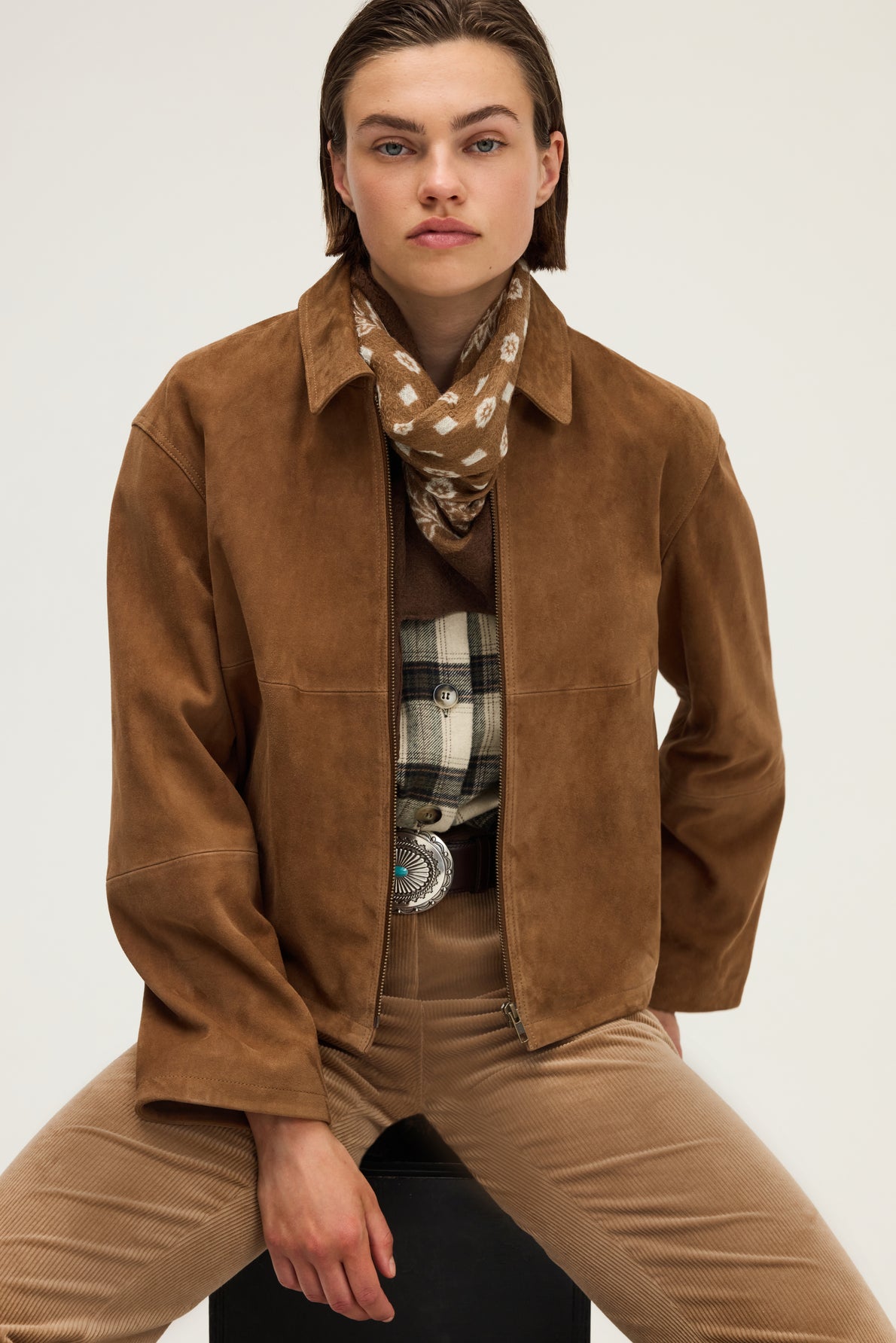 Veste daim marron tendance automne 2025