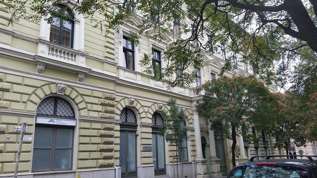 appartement-108-m2-subdivise-en-3-studios