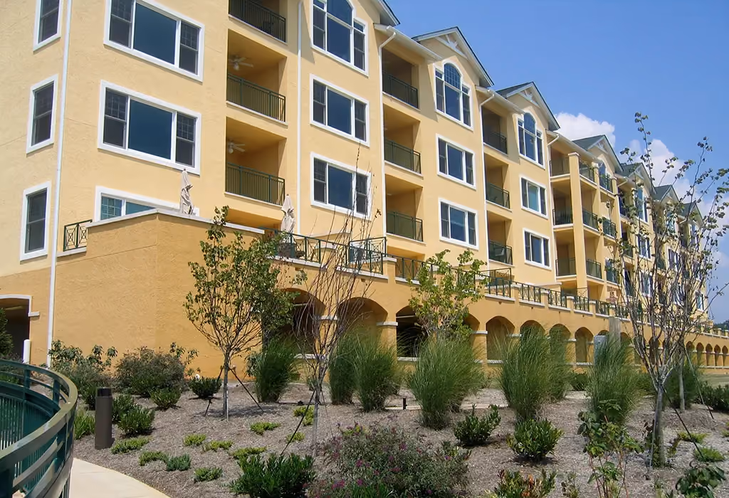 Harbor Crest Condominiums