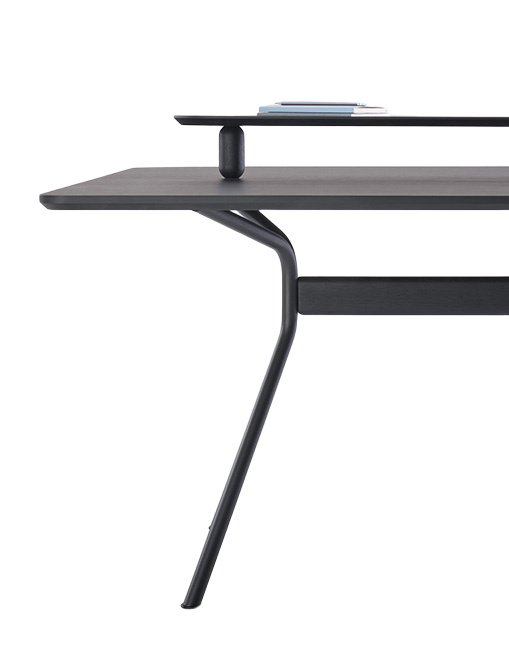 Beso Table