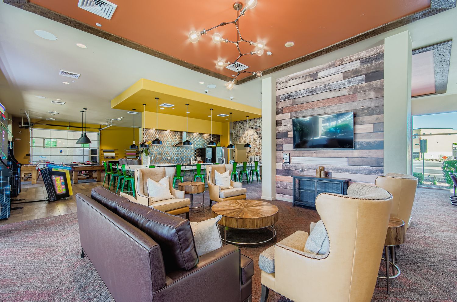 Clubhouse room with lounge seating