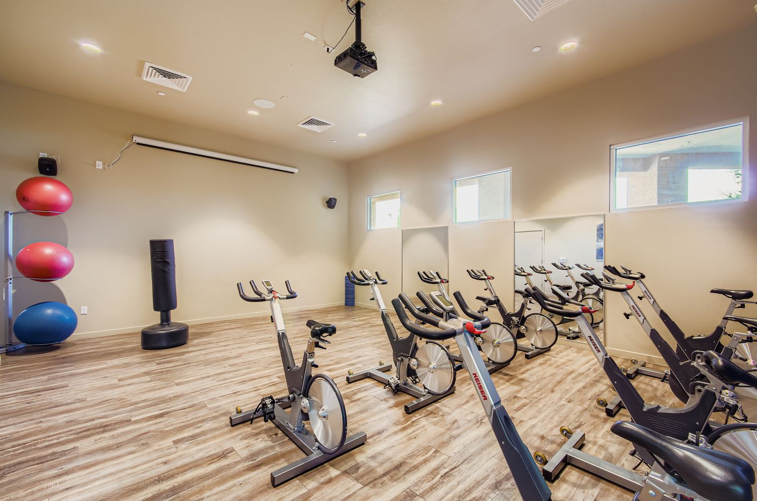 Workout room with machines