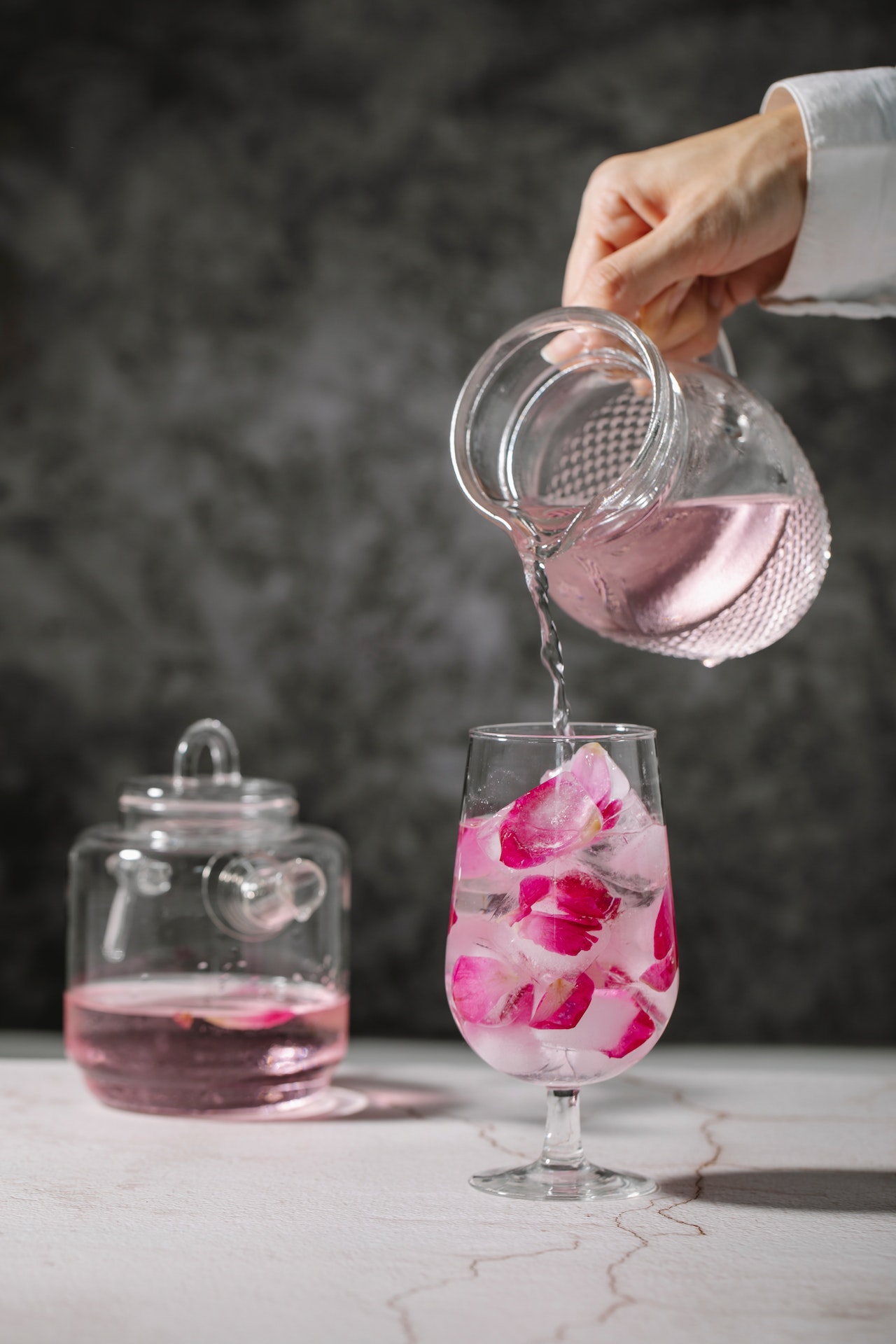 how to decorate ice cubes