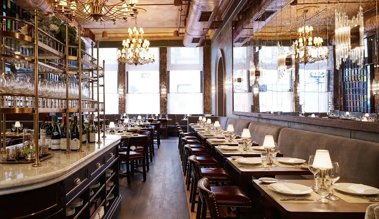 https://assets.hyatt.com/content/dam/hyatt/hyattdam/images/2019/08/22/1039/The-Beekman-P031-Temple-Court-Restaurant.jpg/The-Beekman-P031-Temple-Court-Restaurant.16x9.jpg?imwidth=1920