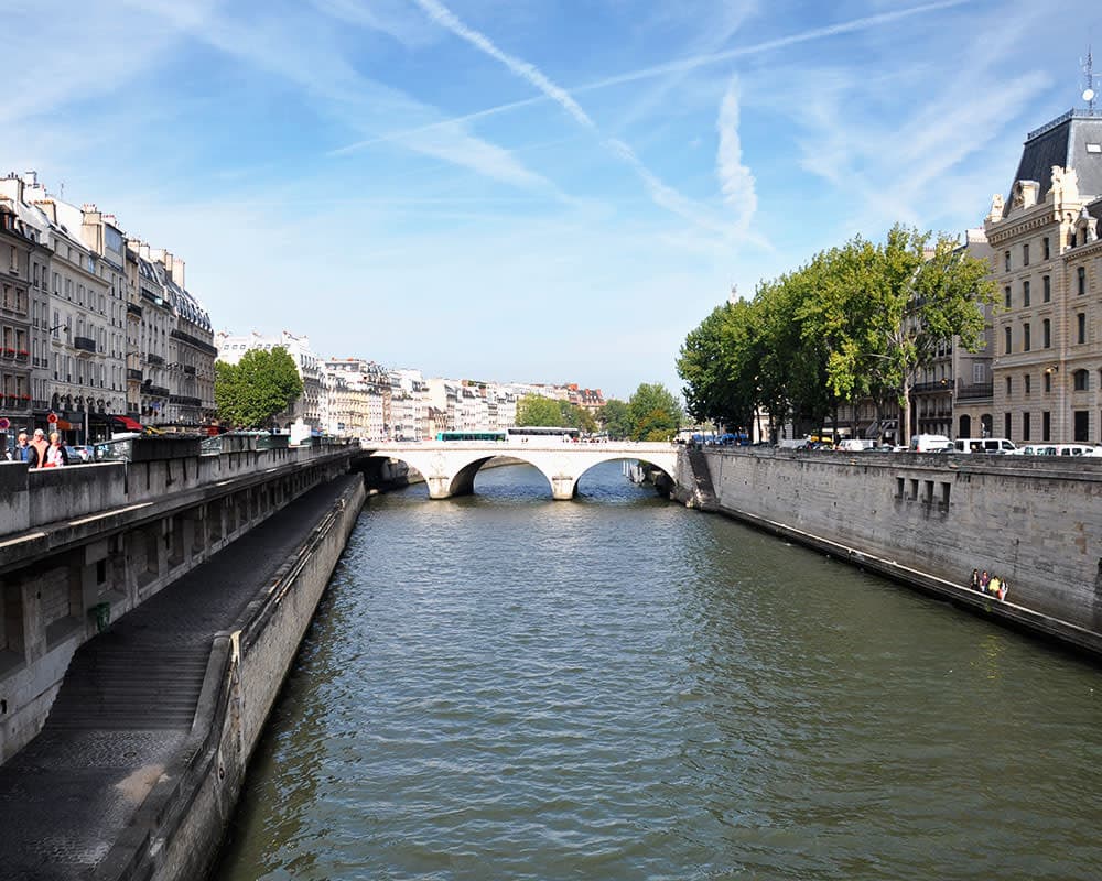Picnic on the Seine