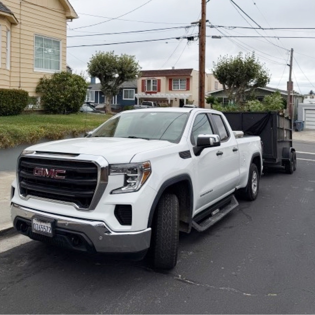 Benefits of Hiring Hauling Services