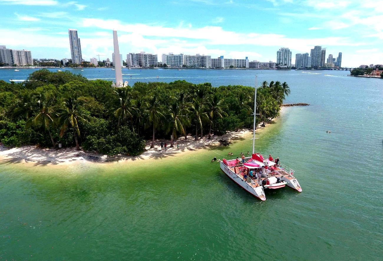 Private tour on a catamaran