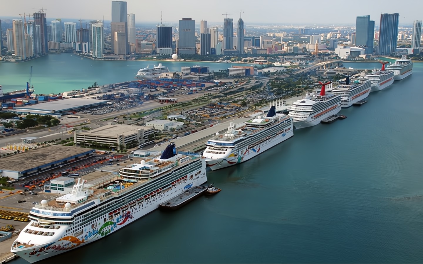 Ce qui rend le port de Miami unique — Liste complète des compagnies de croisière et des navires 2025