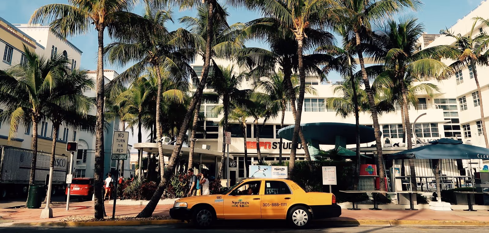 Se déplacer à Miami comme un local : taxis, covoiturage et conseils sur les transports en commun