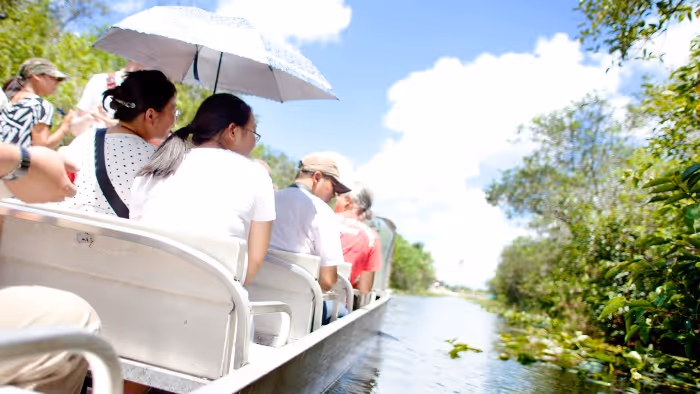 Prepararsi per il clima autunnale di Miami: sole, ombra e tempeste