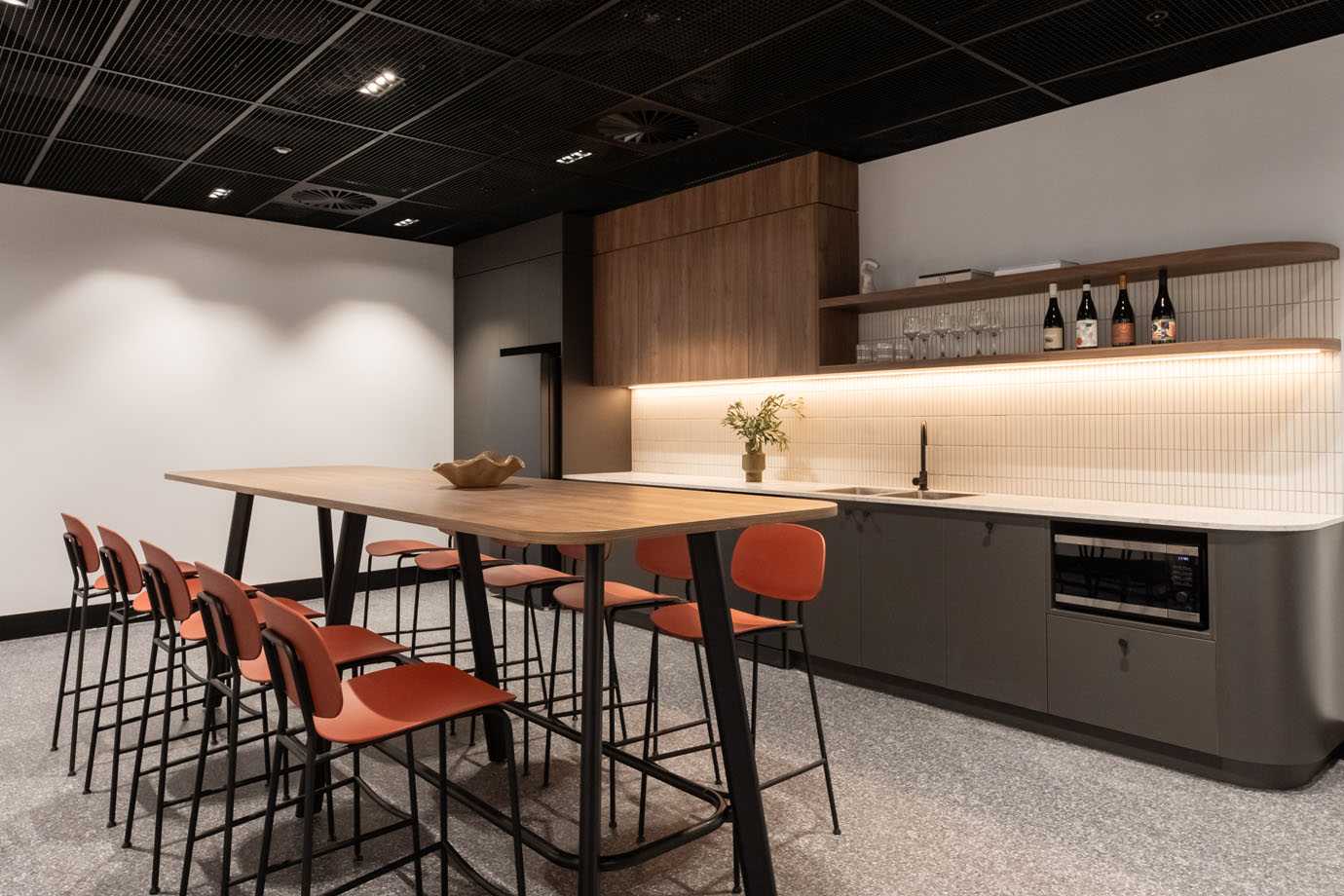 100 King William Street Level 4