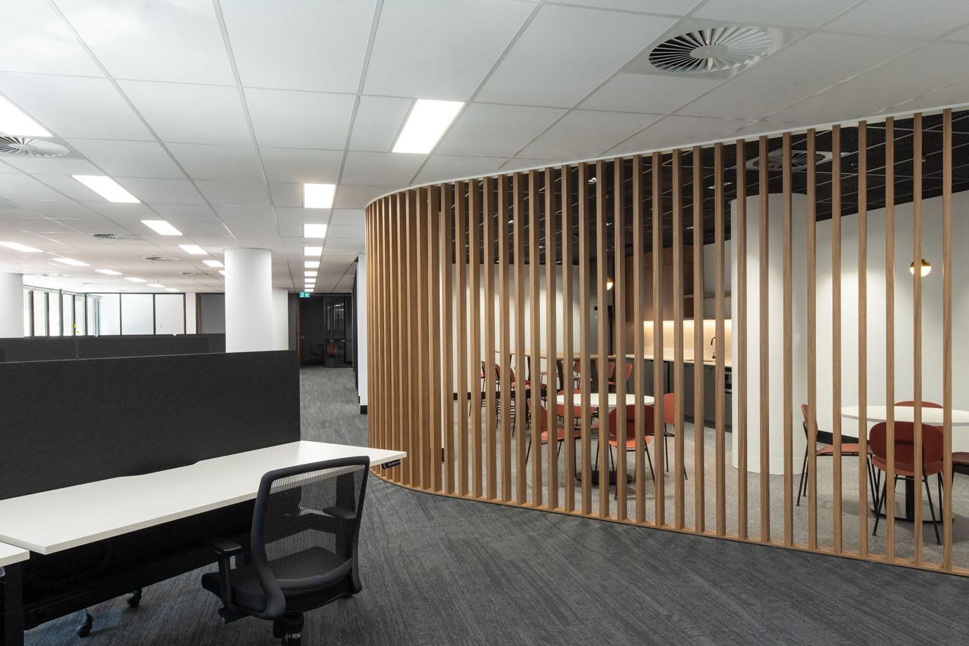 100 King William Street Level 4