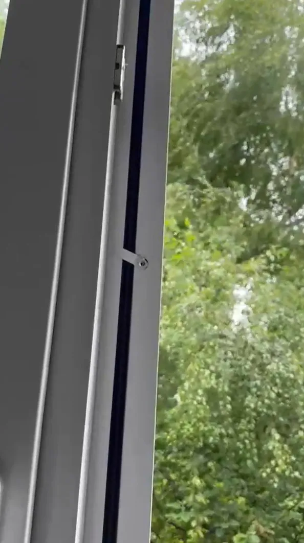 Insect screen mounted without drilling – example of adhesive or clamp system